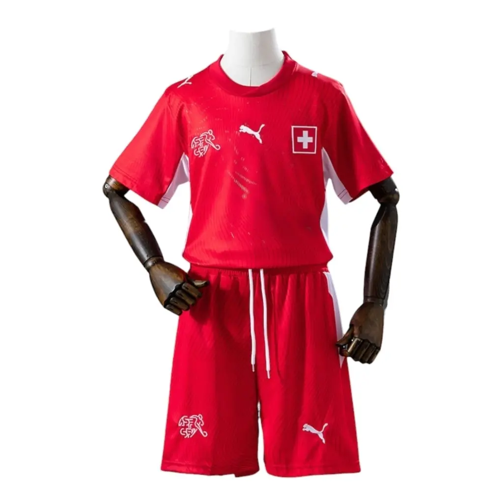 Kit Infantil Seleção Suíça I 26/27 - Puma - Vermelho — imagem 1